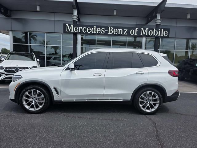 Used 2021 BMW X5 sDrive40i w/ Luxury Seating Package 2