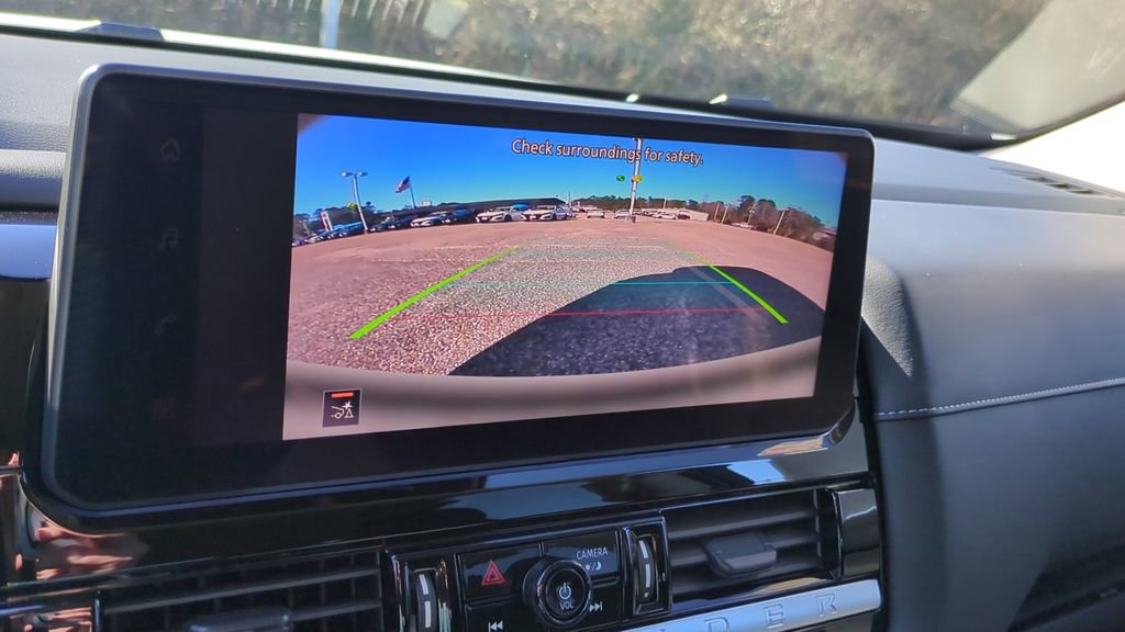 New 2026 Nissan Pathfinder SV image 25