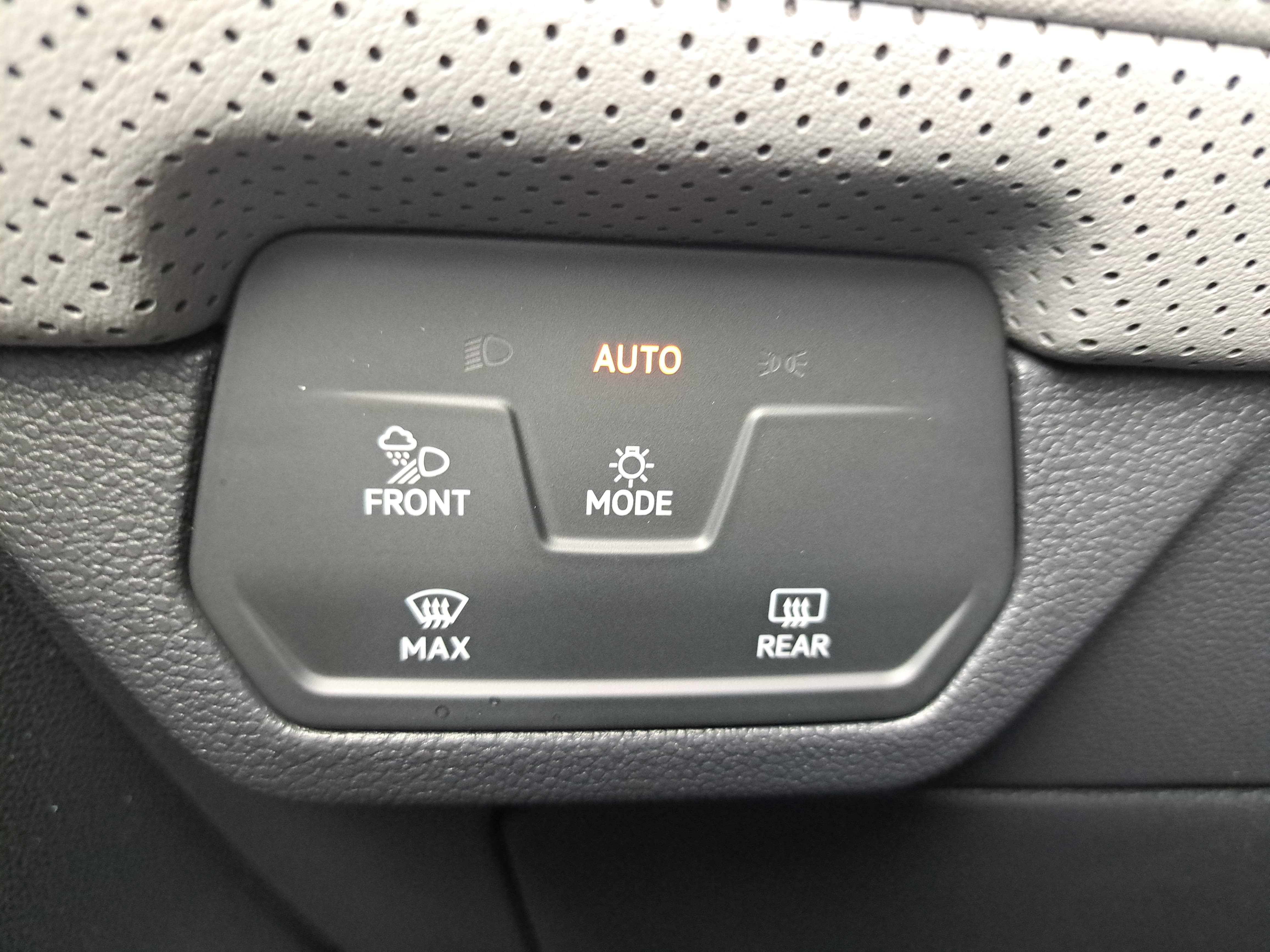 New 2026 Volkswagen Atlas Peak Edition AWD/4WD image 27