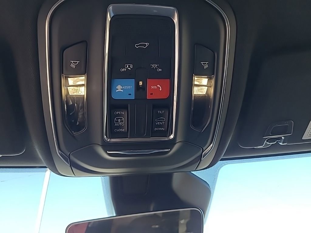 New 2025 Jeep Grand Cherokee L Altitude image 37