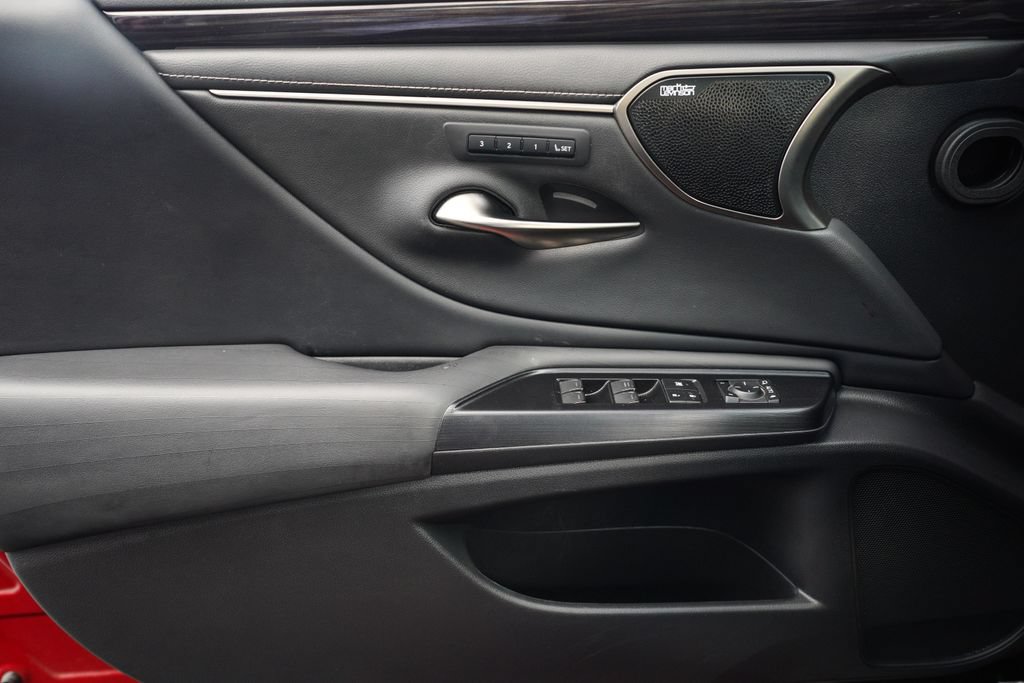 Used 2021 Lexus ES 300h w/ Premium Package FWD image 37