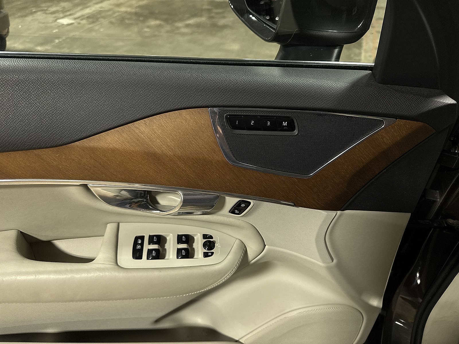 Used 2018 Volvo XC90 T6 Inscription w/ Convenience Package AWD/4WD image 23