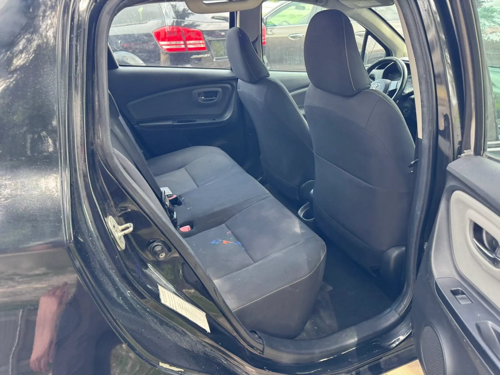 Used 2015 Toyota Yaris SE FWD image 22