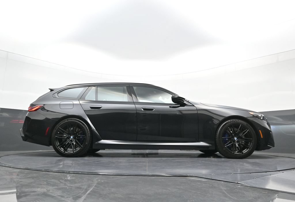 New 2027 BMW M5 Touring AWD/4WD image 29