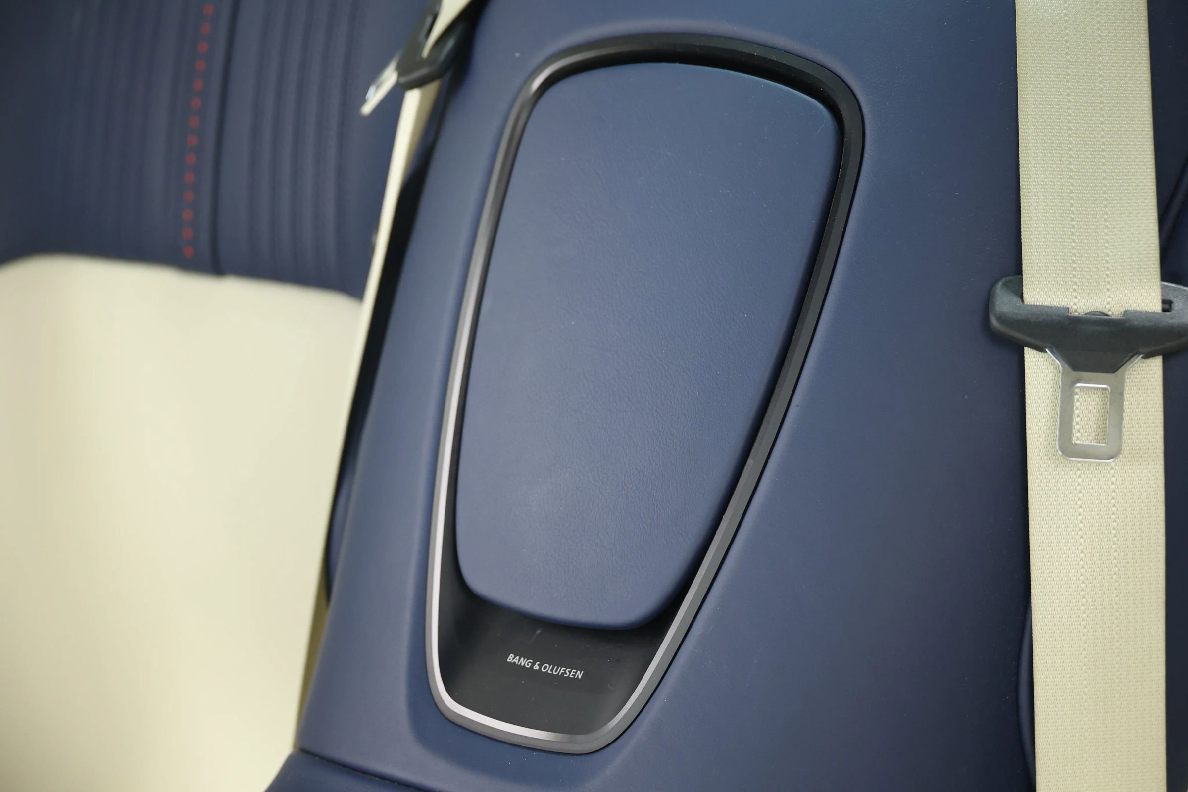 Used 2017 Aston Martin DB11 V12 image 53