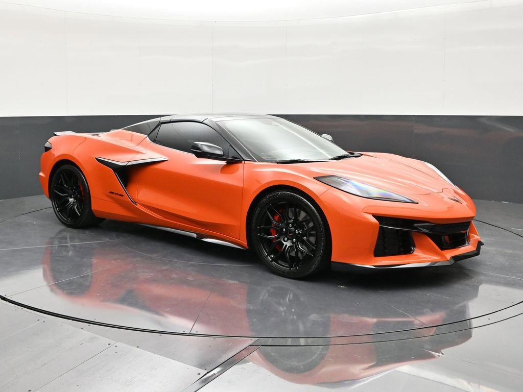 Used 2026 Chevrolet Corvette Z06 w/ Stealth Interior Trim Package RWD image 7