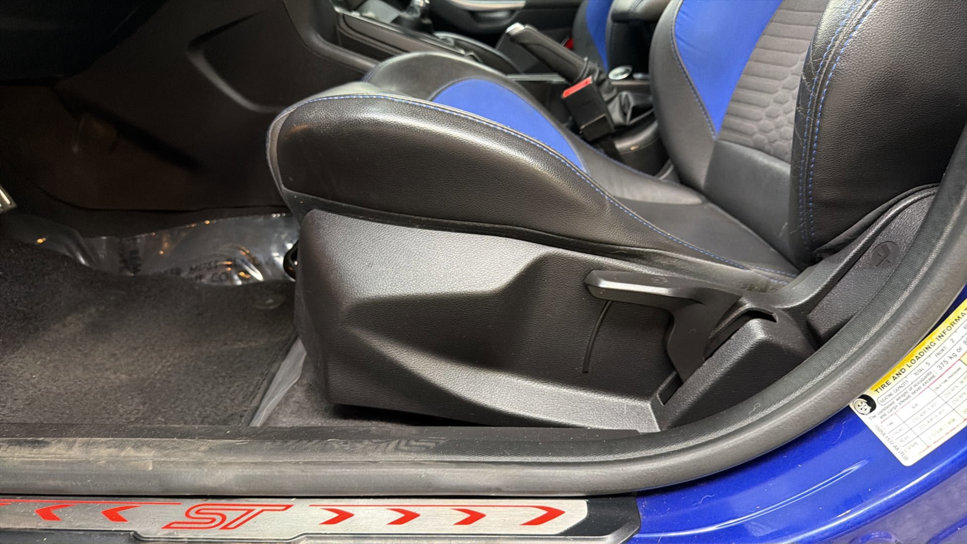 Used 2014 Ford Focus ST w/ Equipment Group 201A FWD image 20