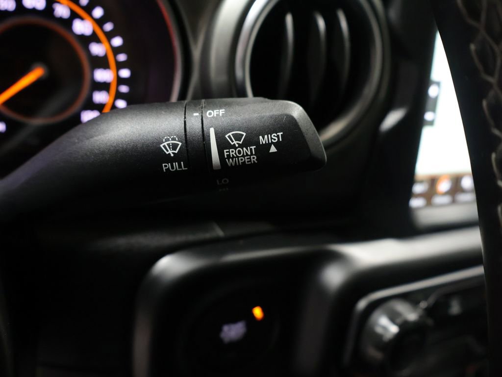 Used 2021 Jeep Gladiator Overland AWD/4WD image 37