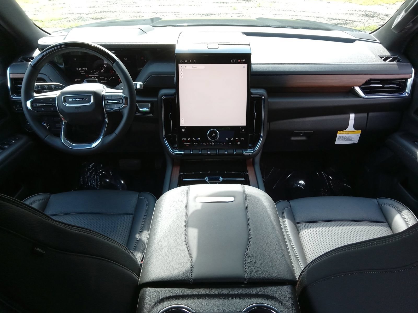 Used 2026 GMC Yukon Denali w/ Advanced Technology Package AWD/4WD image 15