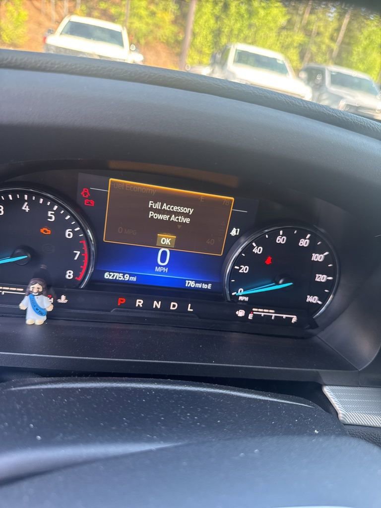 Used 2021 Ford Explorer XLT w/ Equipment Group 202A AWD/4WD image 2