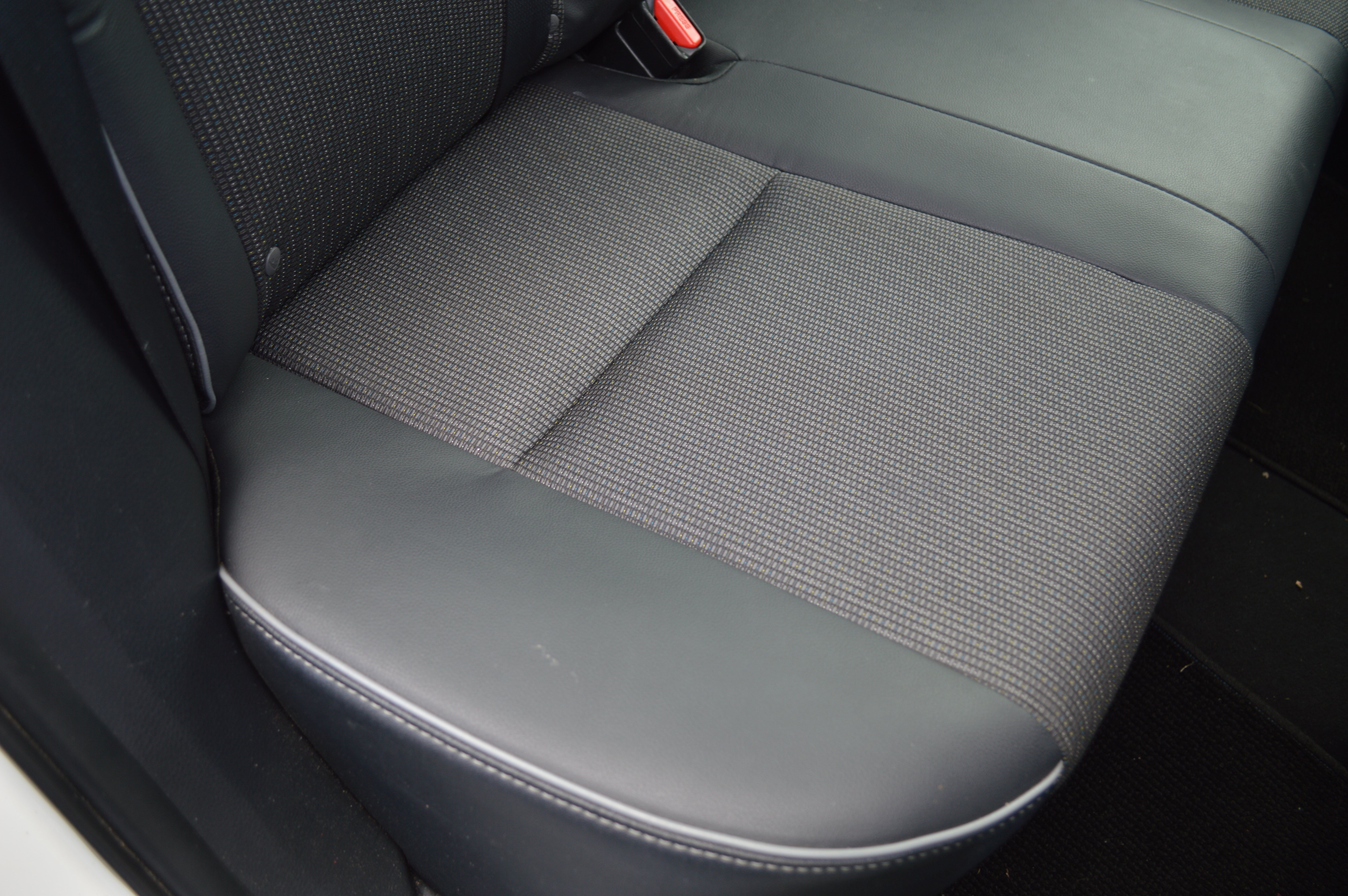 Used 2015 Toyota Corolla S FWD image 34