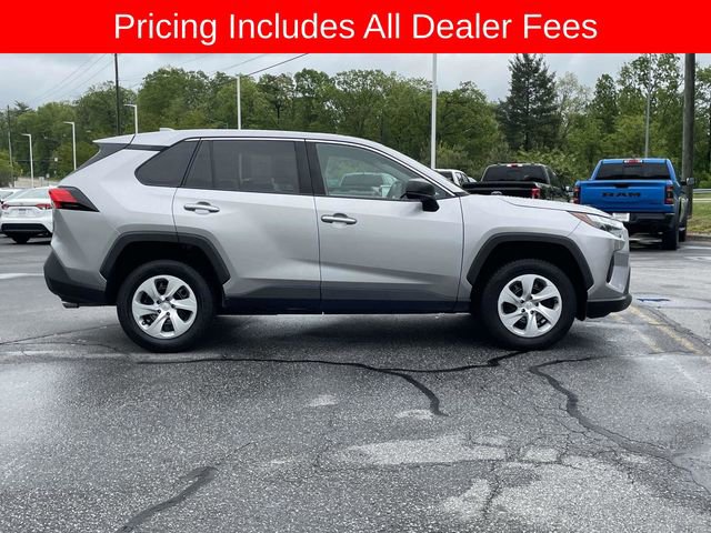 Used 2024 Toyota RAV4 LE FWD image 6