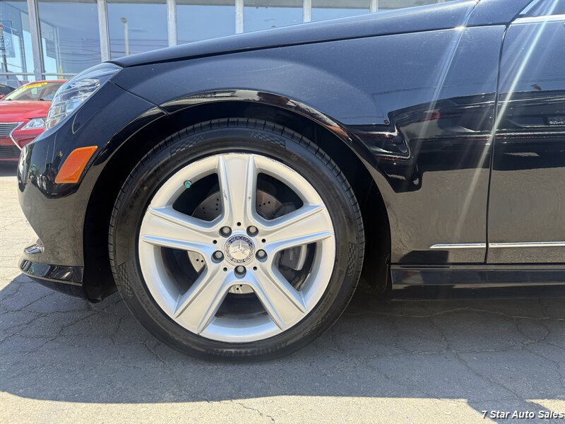 Used 2011 Mercedes-Benz C 300 Sedan image 21