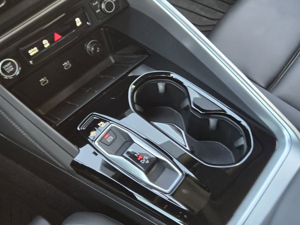 Used 2025 Audi Q5 Premium Plus w/ Premium Plus image 23