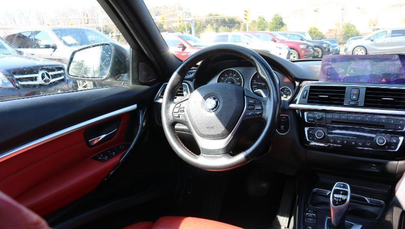 Used 2018 BMW 330i 330i Sedan w/ Premium Package image 21