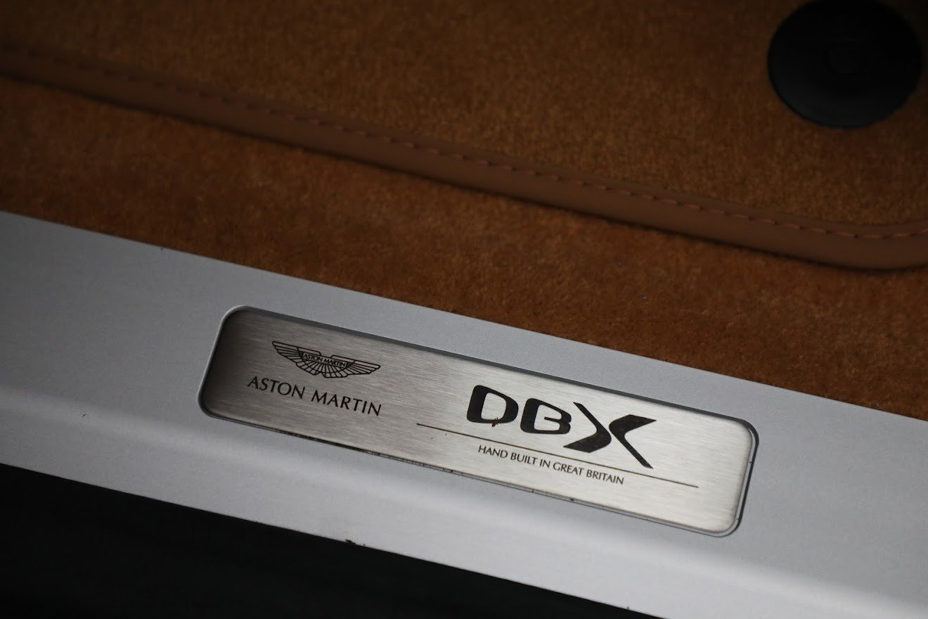 Used 2023 Aston Martin DBX AWD/4WD image 15