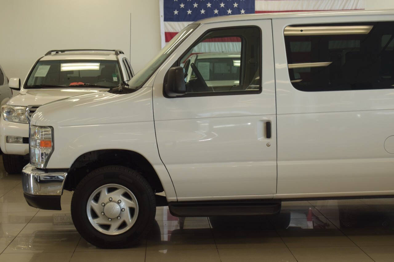 Used 2014 Ford E-350 and Econoline 350 XLT RWD image 20