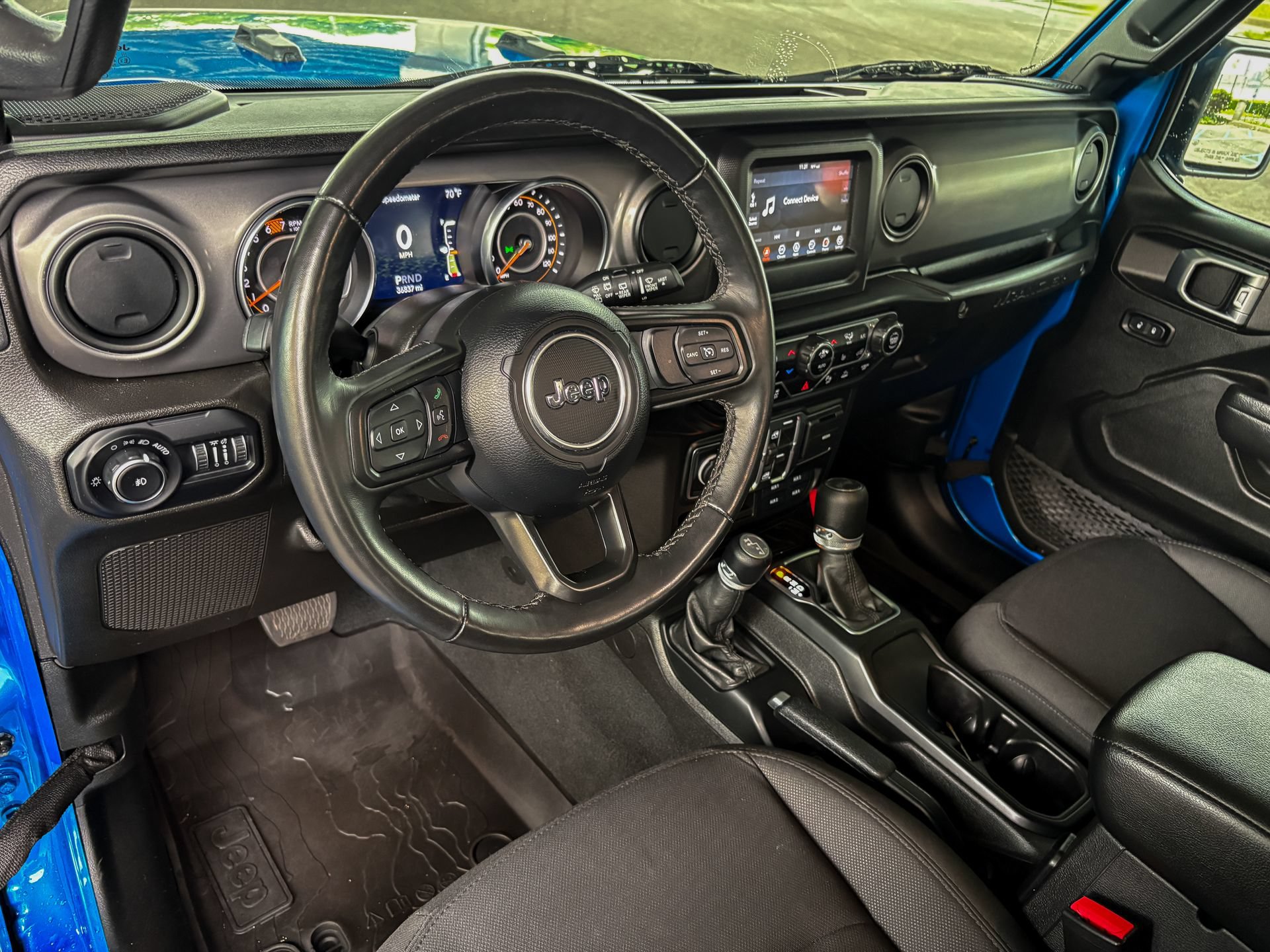 Used 2022 Jeep Wrangler Unlimited Sport AWD/4WD image 4