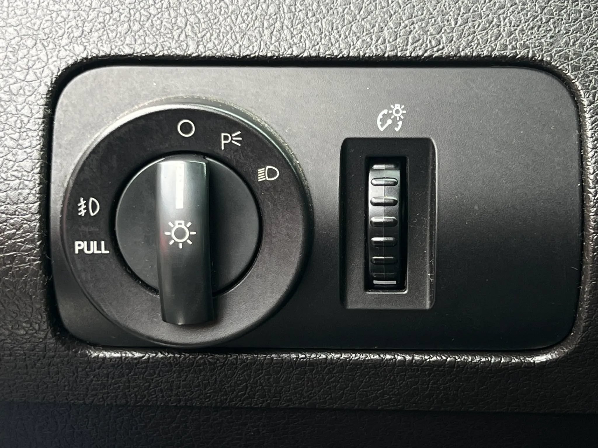 Used 2007 Ford Mustang Coupe RWD image 44