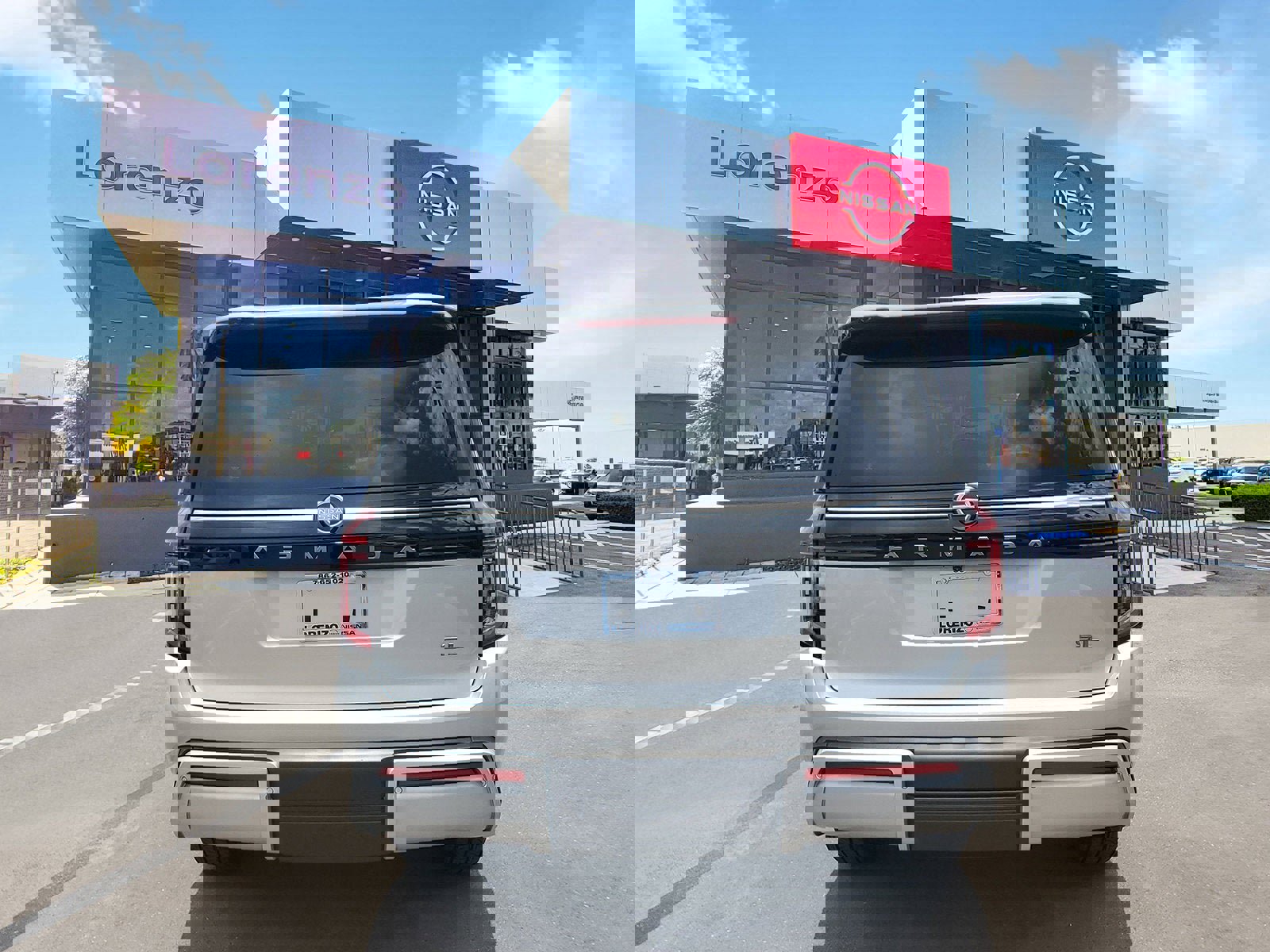 New 2025 Nissan Armada SL w/ Captain's Chari Seat Package image 5