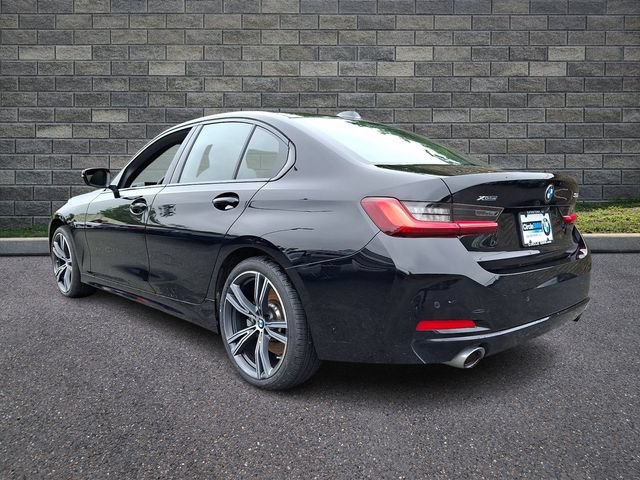 Used 2023 BMW 330i xDrive Sedan w/ Convenience Package AWD/4WD image 4