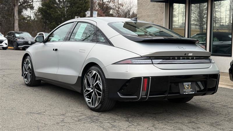 Used 2024 Hyundai Ioniq 6 Limited image 3