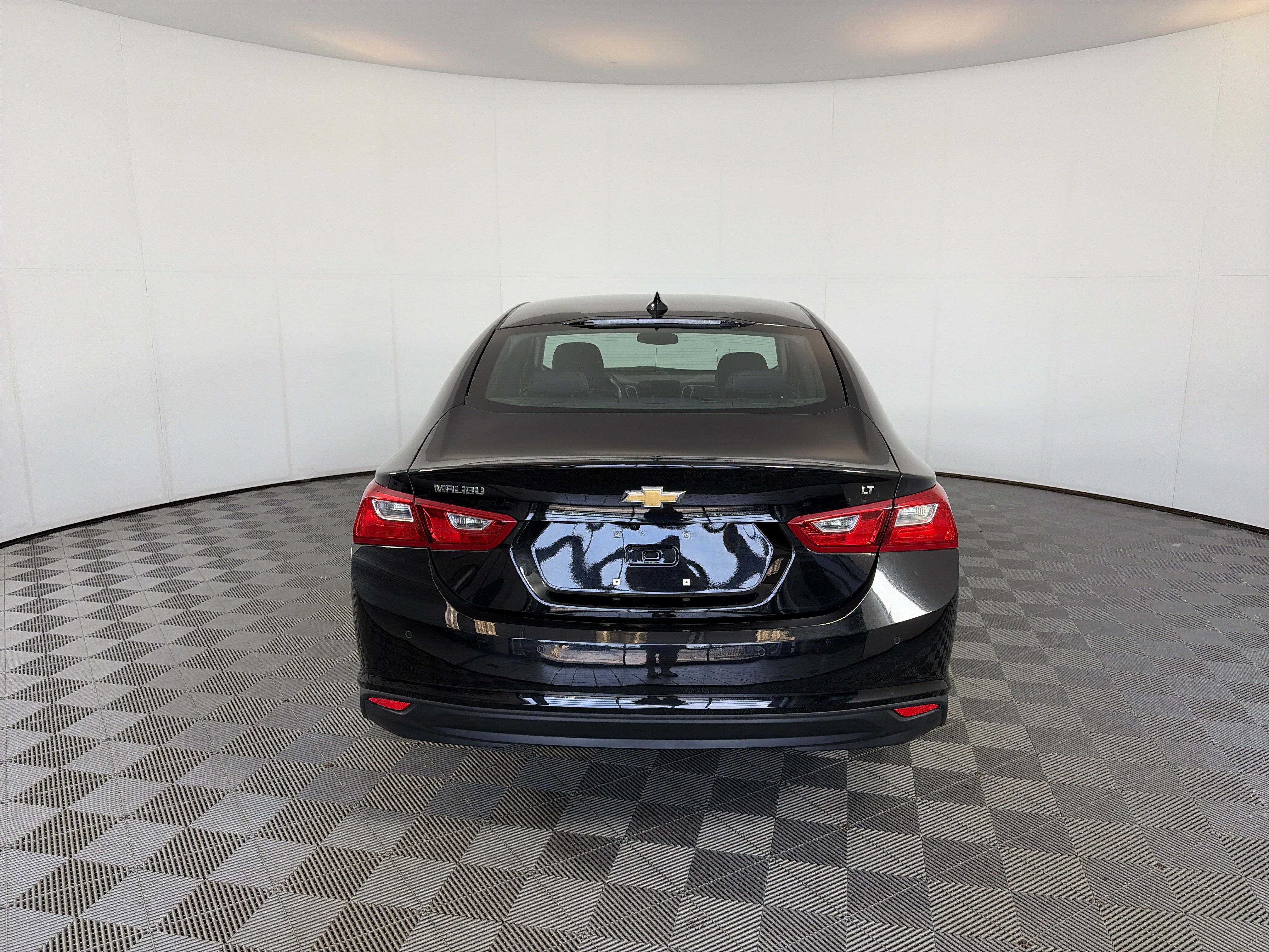 Used 2024 Chevrolet Malibu LT FWD image 5
