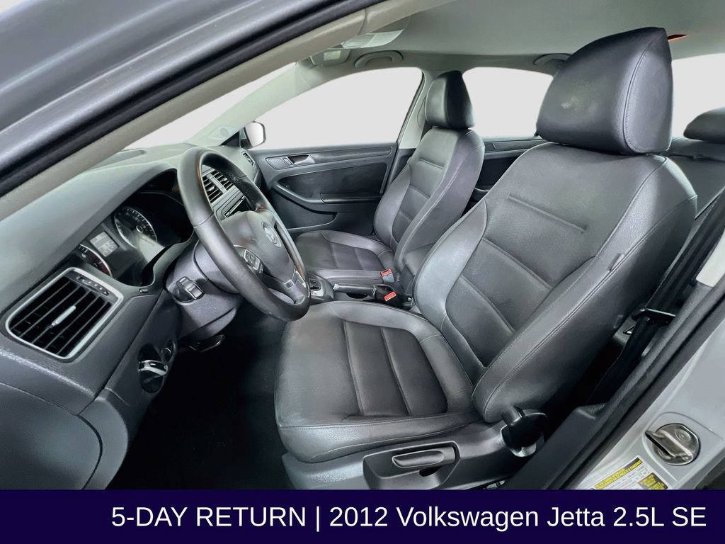Used 2012 Volkswagen Jetta SE FWD image 13