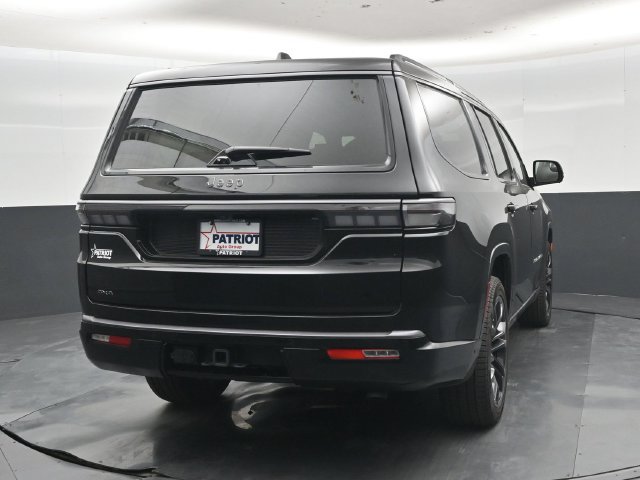 New 2026 Jeep Grand Wagoneer Summit AWD/4WD image 2