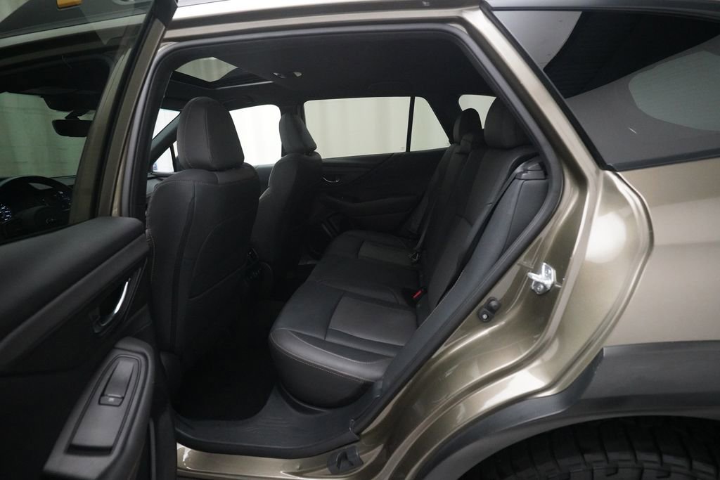 Used 2022 Subaru Outback Wilderness w/ Wilderness Package image 14