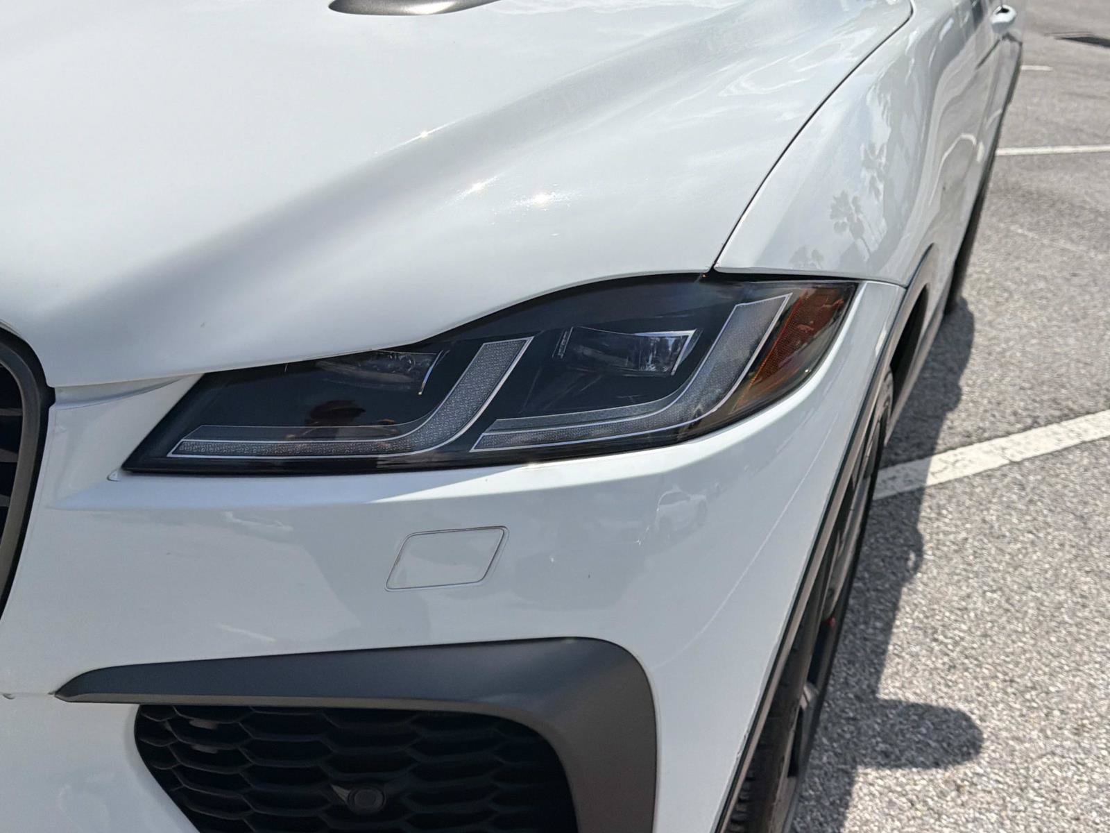 Used 2021 Jaguar F-PACE SVR AWD/4WD image 10