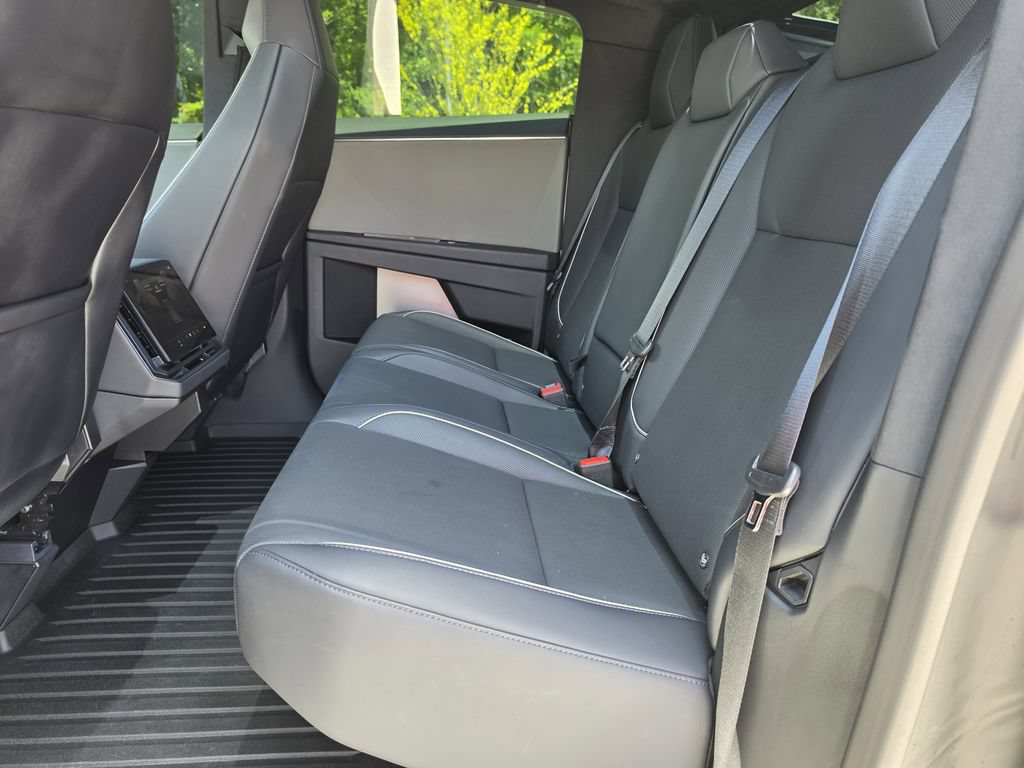 Used 2024 Tesla Cybertruck Cyberbeast AWD/4WD image 23