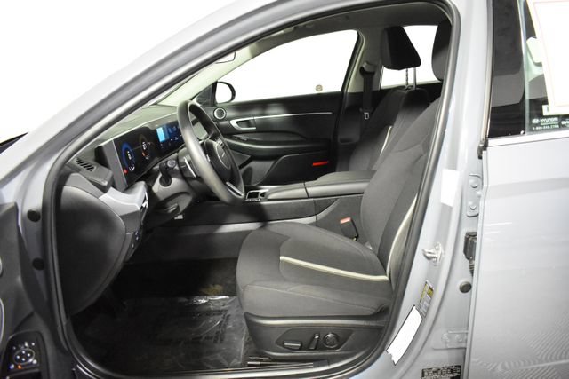 Used 2025 Hyundai Sonata SEL FWD image 11