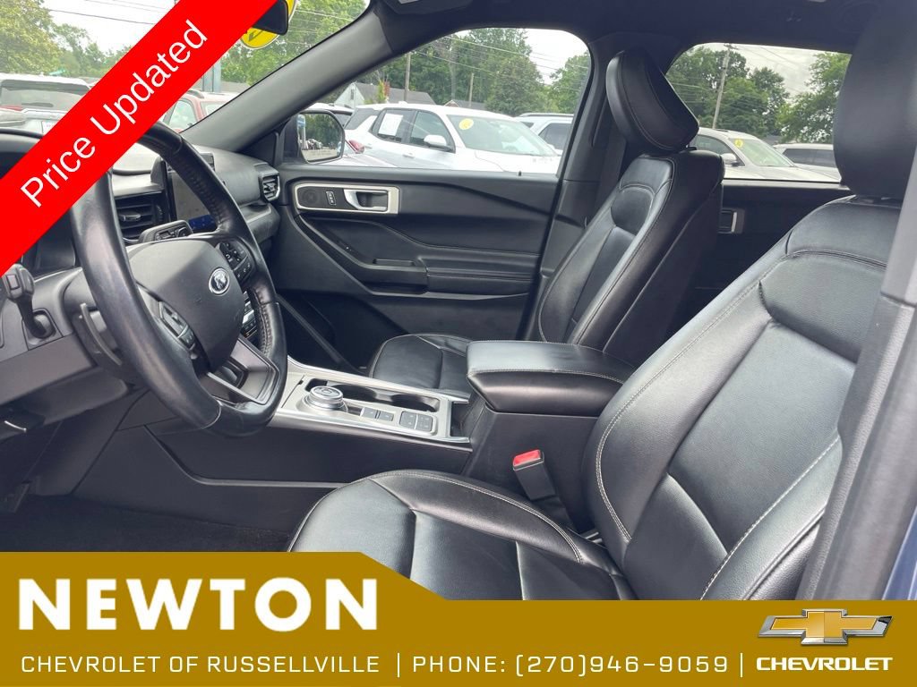 Used 2020 Ford Explorer XLT w/ Equipment Group 202A RWD image 4