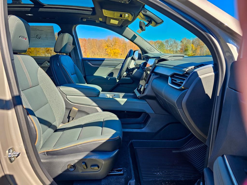 New 2026 GMC Acadia AT4 w/ Luxury Package image 45