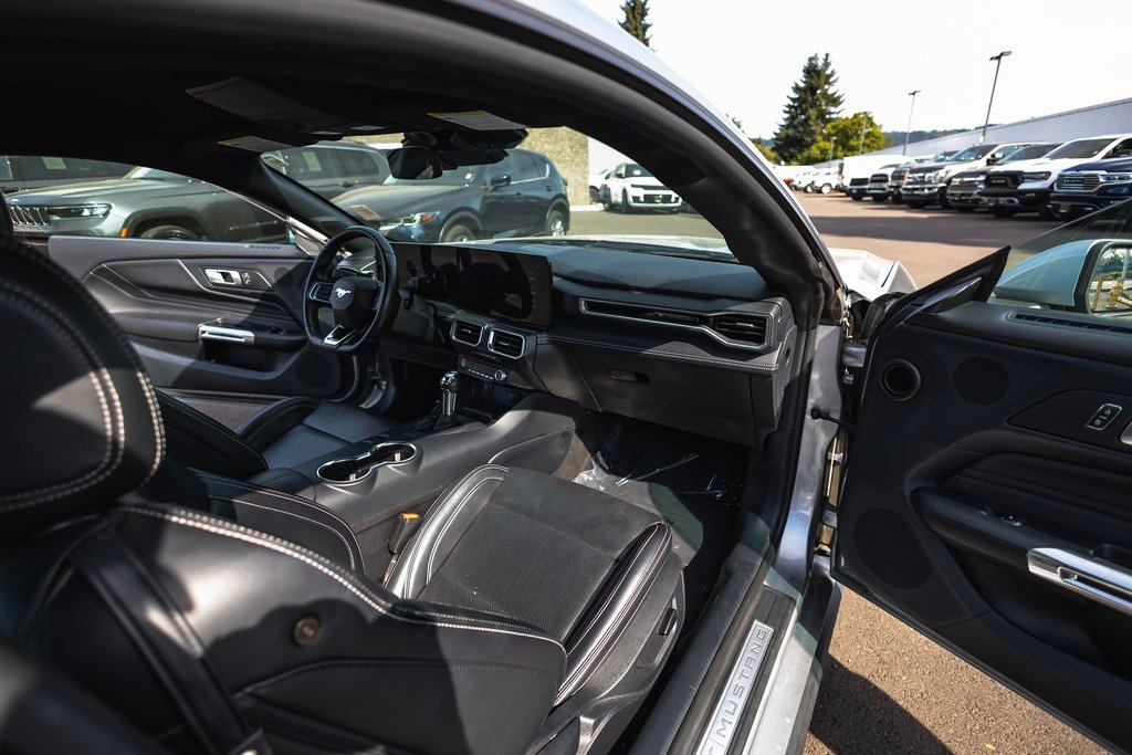 Used 2024 Ford Mustang Premium image 25