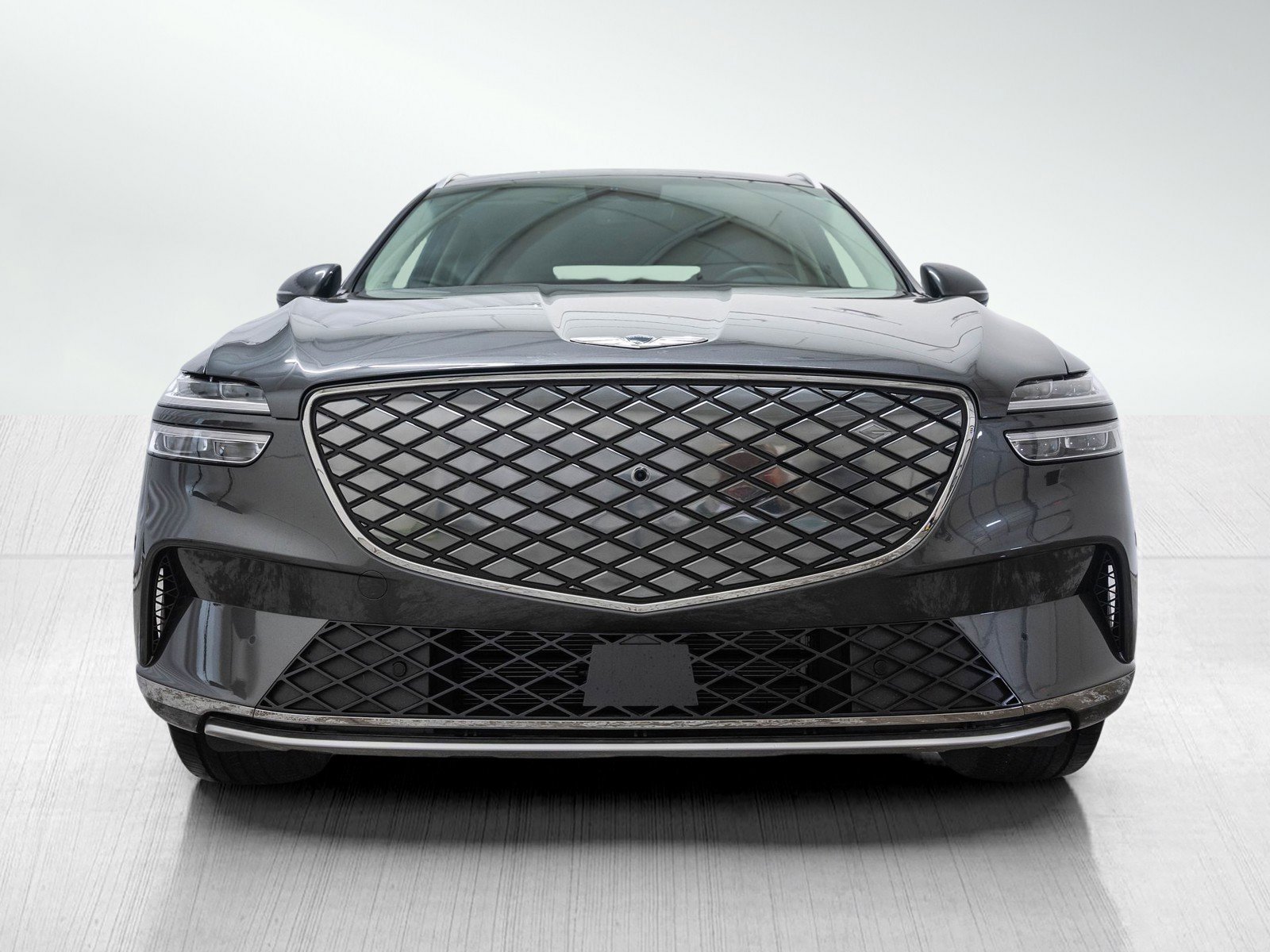 Used 2023 Genesis Electrified GV70 w/ Prestige Package AWD/4WD image 2