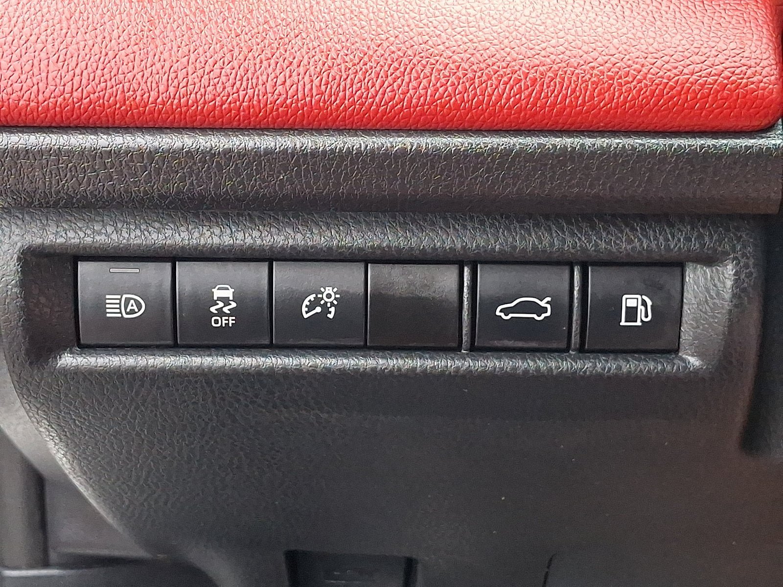 Certified 2025 Toyota Camry LE FWD image 26