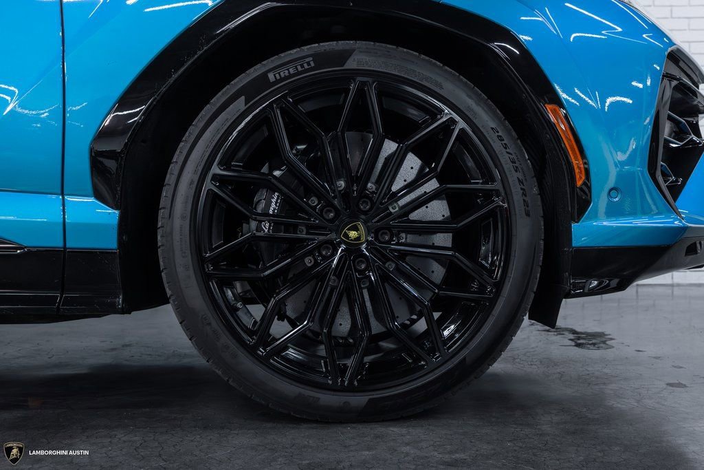Used 2025 Lamborghini Urus Performante AWD/4WD image 20
