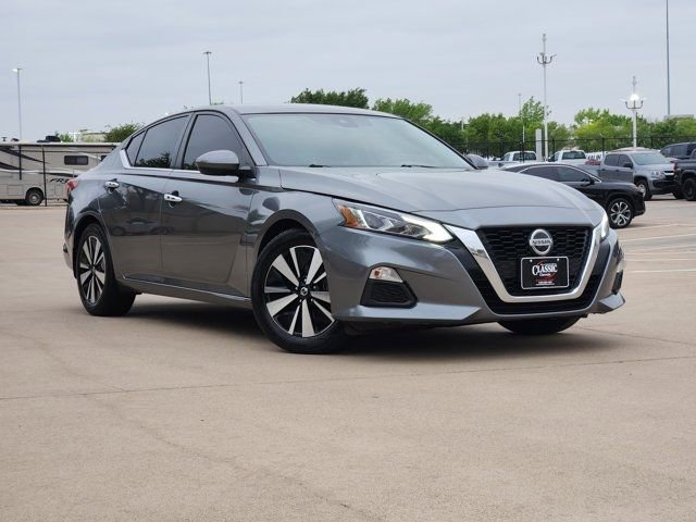 Used 2022 Nissan Altima 2.5 SV image 2