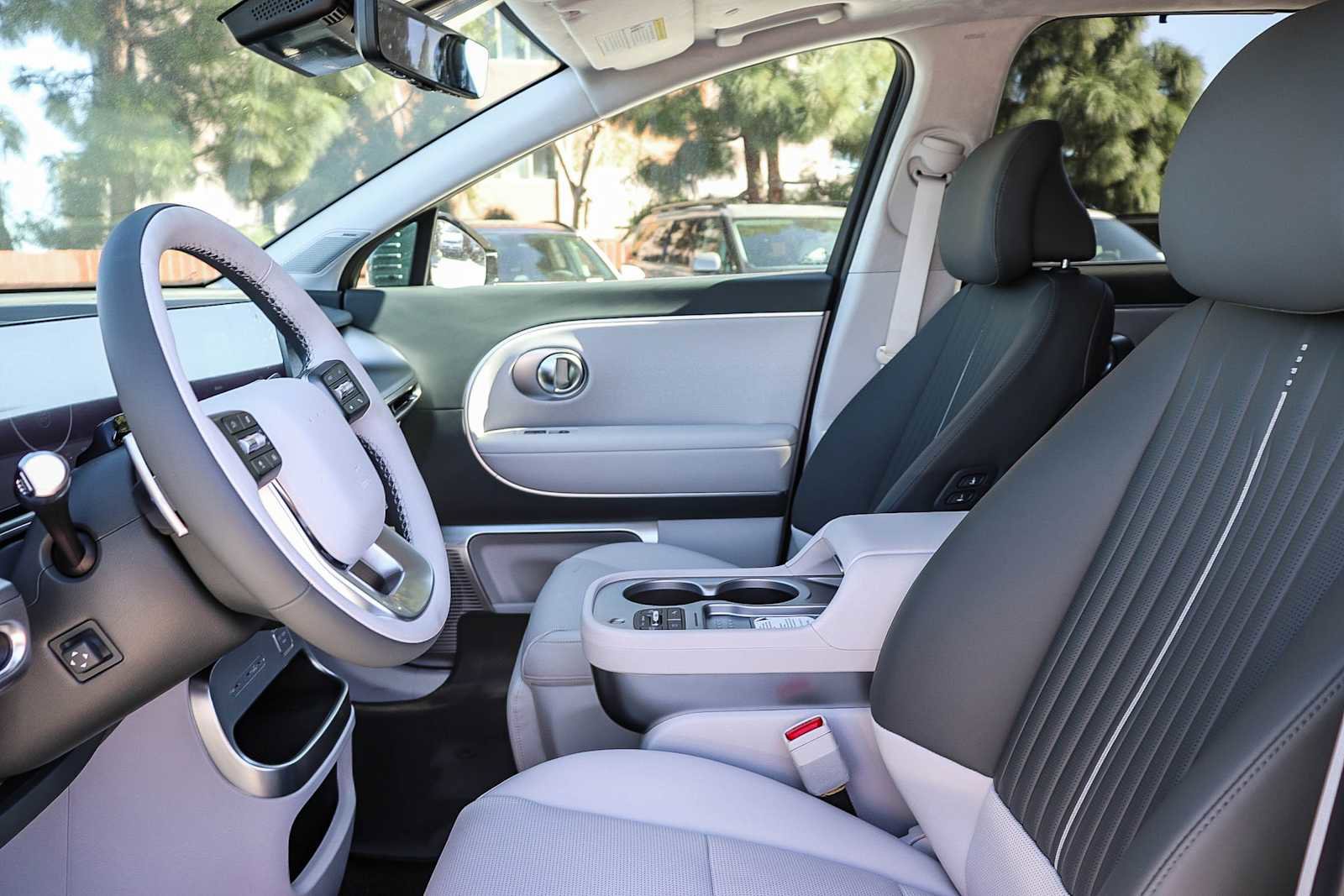 New 2026 Hyundai Ioniq 9 Calligraphy image 23