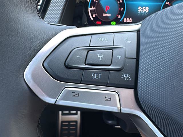 New 2026 Volkswagen Atlas Cross Sport SEL Premium R-Line image 19