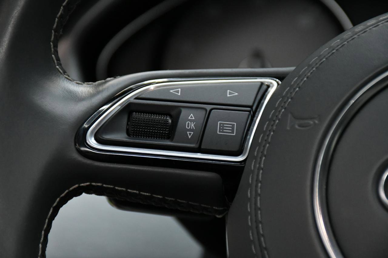Used 2018 Audi S8 Plus w/ Dynamic Package AWD/4WD image 27