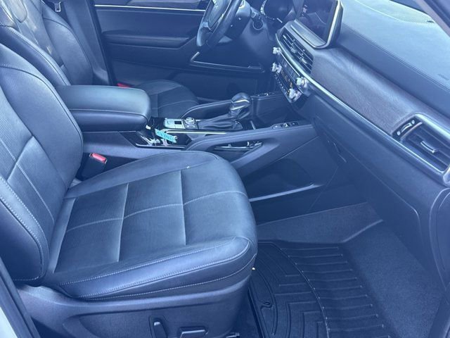 Used 2022 Kia Telluride EX w/ EX Premium Package image 14