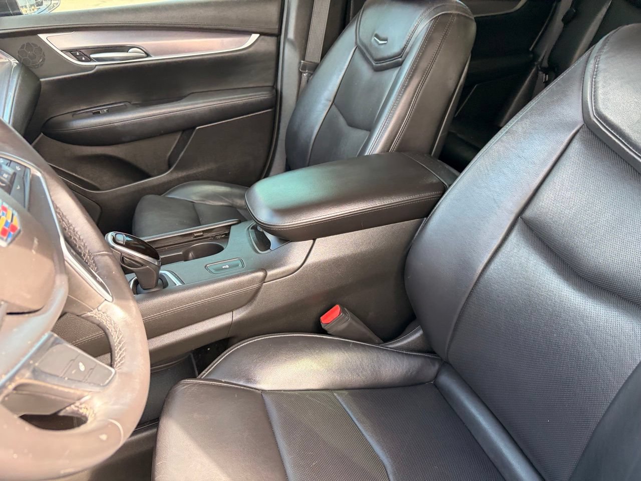 Used 2018 Cadillac XT5 Luxury FWD image 19