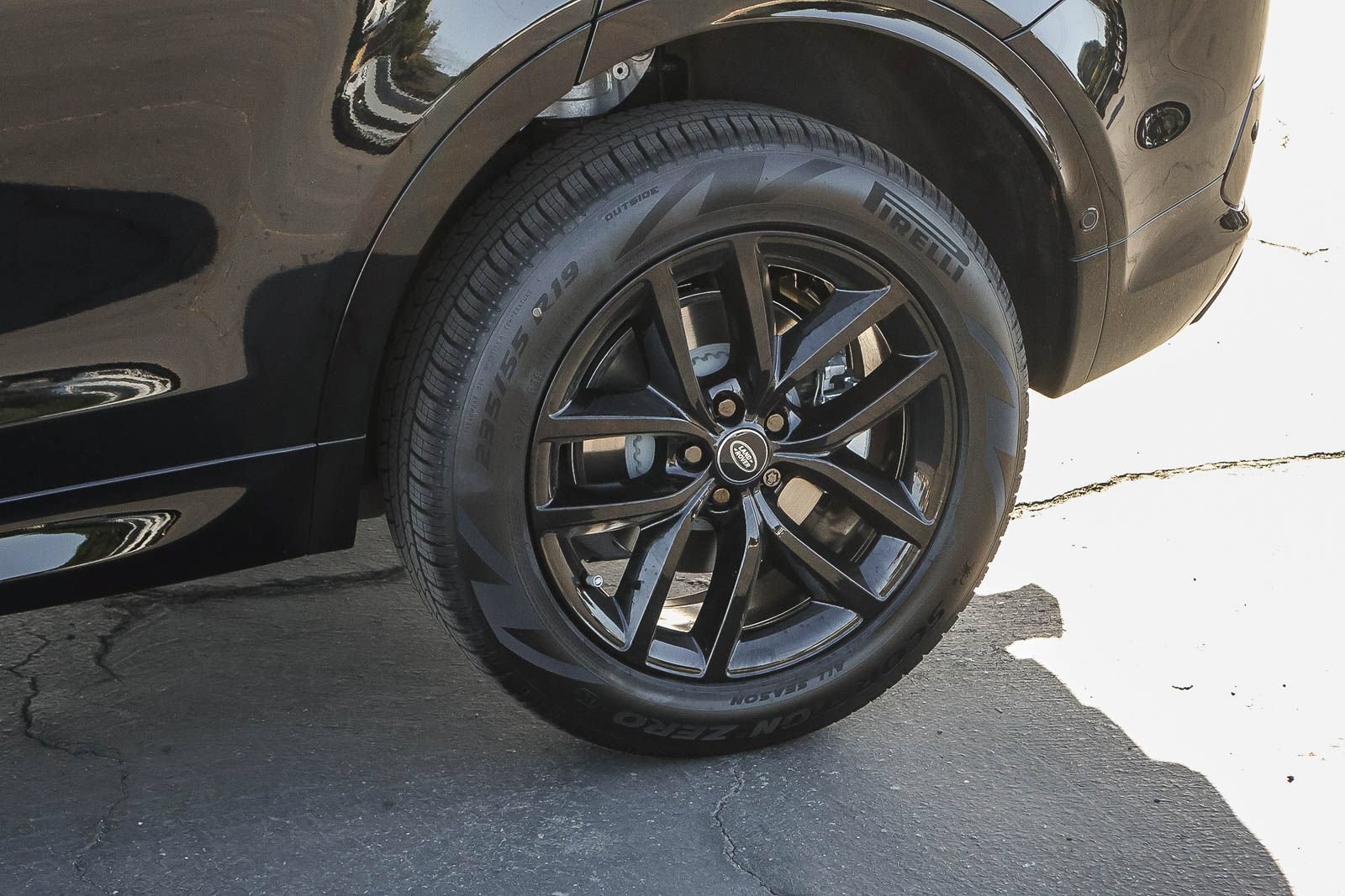 New 2026 Land Rover Discovery Sport Landmark AWD/4WD image 10