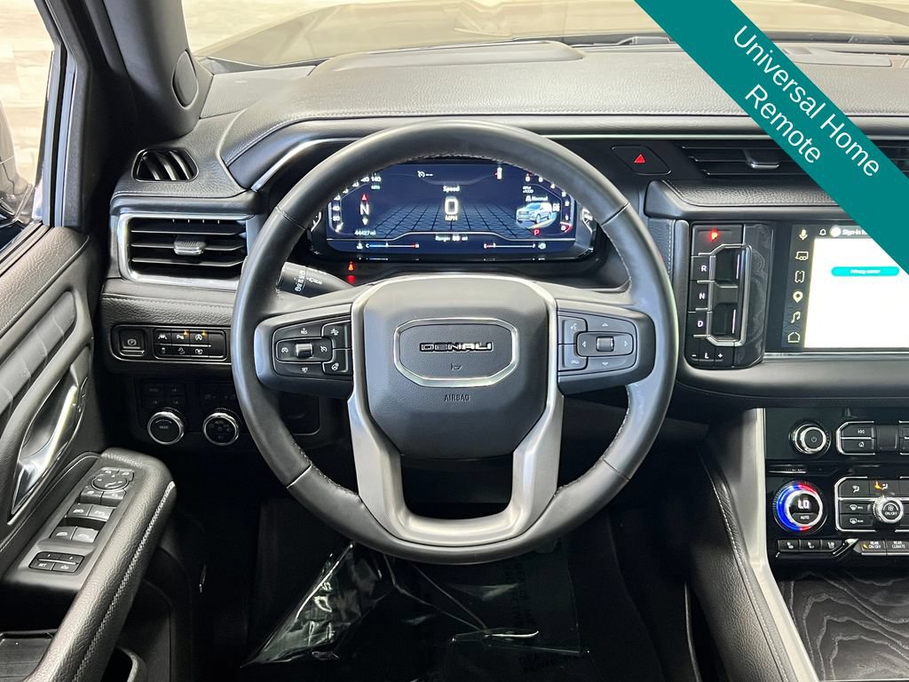Used 2023 GMC Yukon Denali w/ LPO, Floor Liner Package AWD/4WD image 10