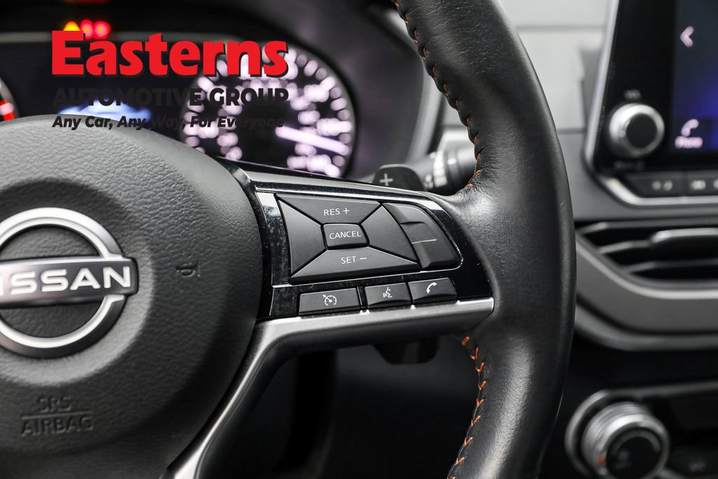 Used 2023 Nissan Altima 2.5 SR FWD image 16