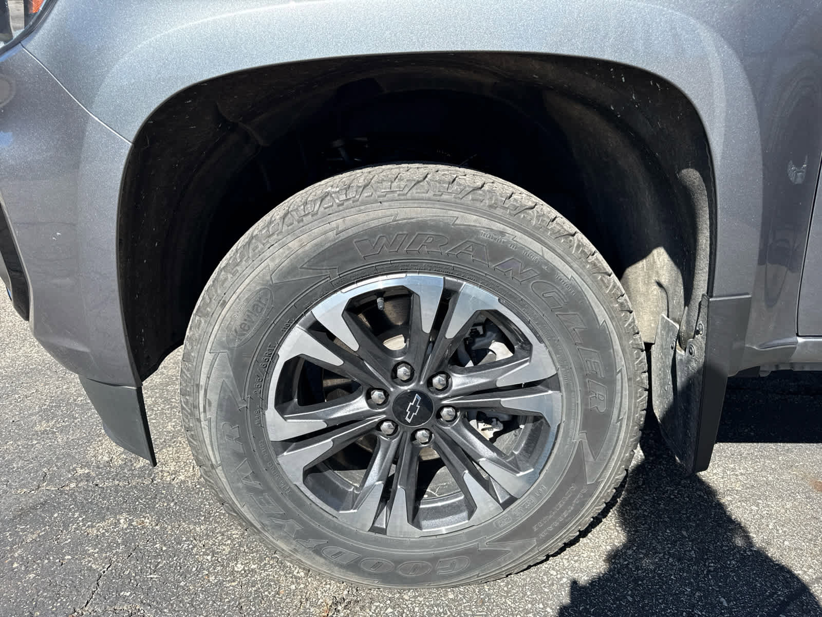 Used 2022 Chevrolet Colorado Z71 w/ LPO, Bed Guard Package image 8