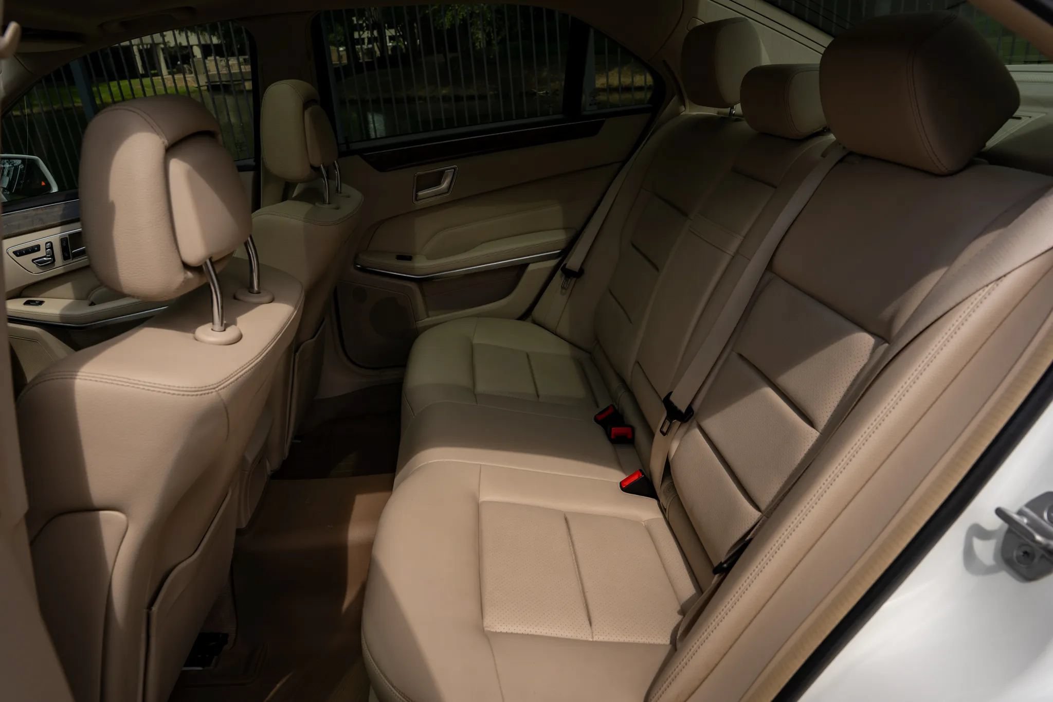Used 2015 Mercedes-Benz E 350 4MATIC Sedan image 15
